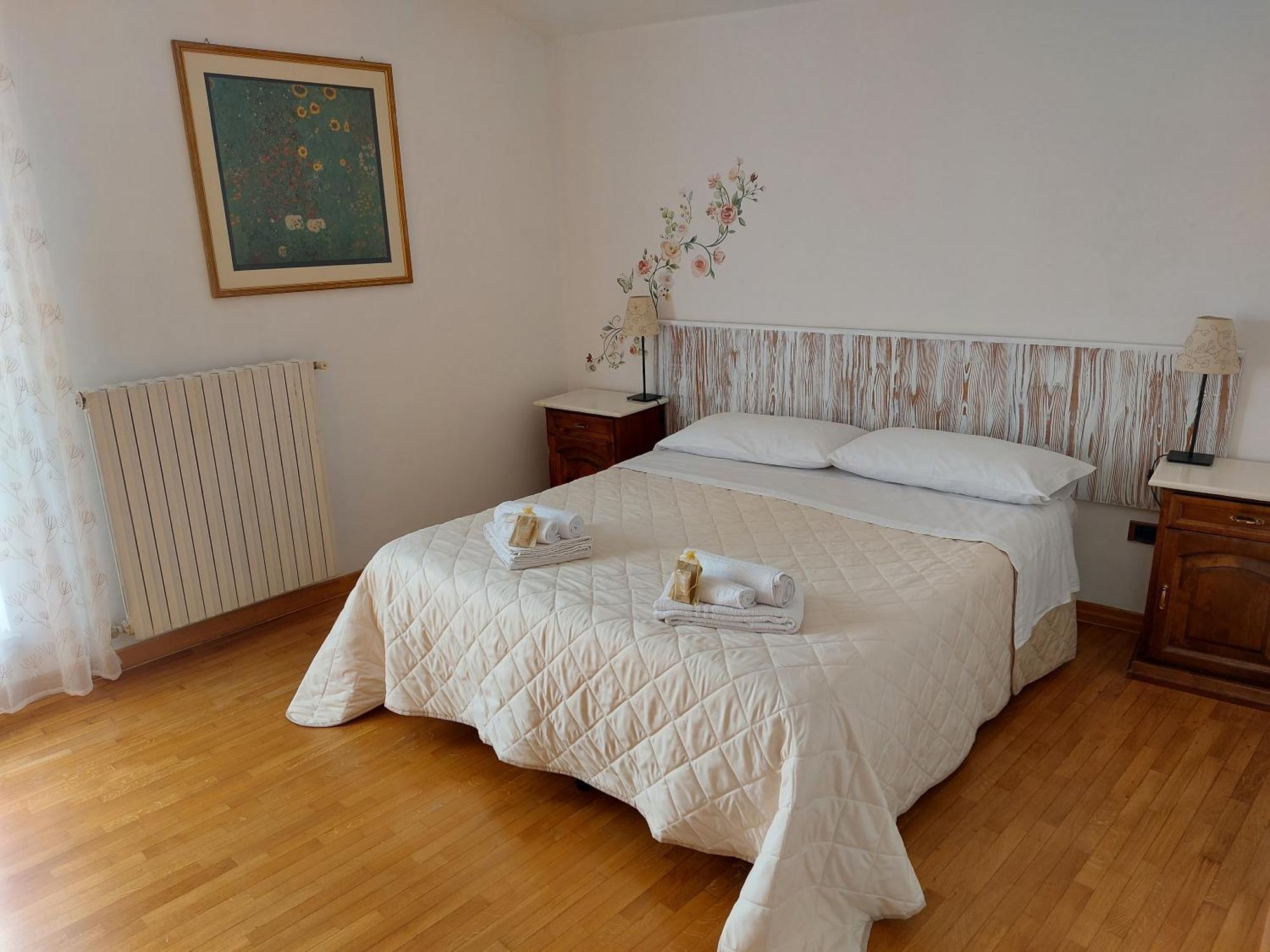Casa Rosita Vista Lago Bolsena Bagian luar foto